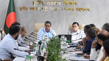 স্থানীয় সরকারের সব অফিসের ছাদে সোলার প্যানেল বসানো হবে : প্রতিমন্ত্রী