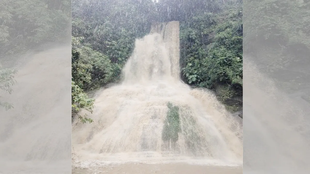 অনিদিষ্টকাল পর্যন্ত মিরসরাইয়ের সব পাহাড়ি ঝরনায় পর্যটক প্রবেশ নিষিদ্ধ