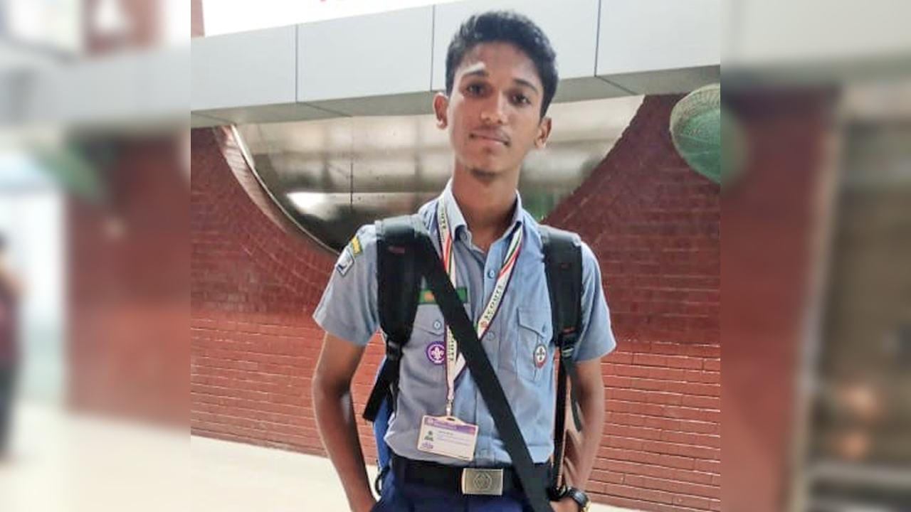 Mirsarai's-Nafiz-in-London-to-attend-international-jamboree