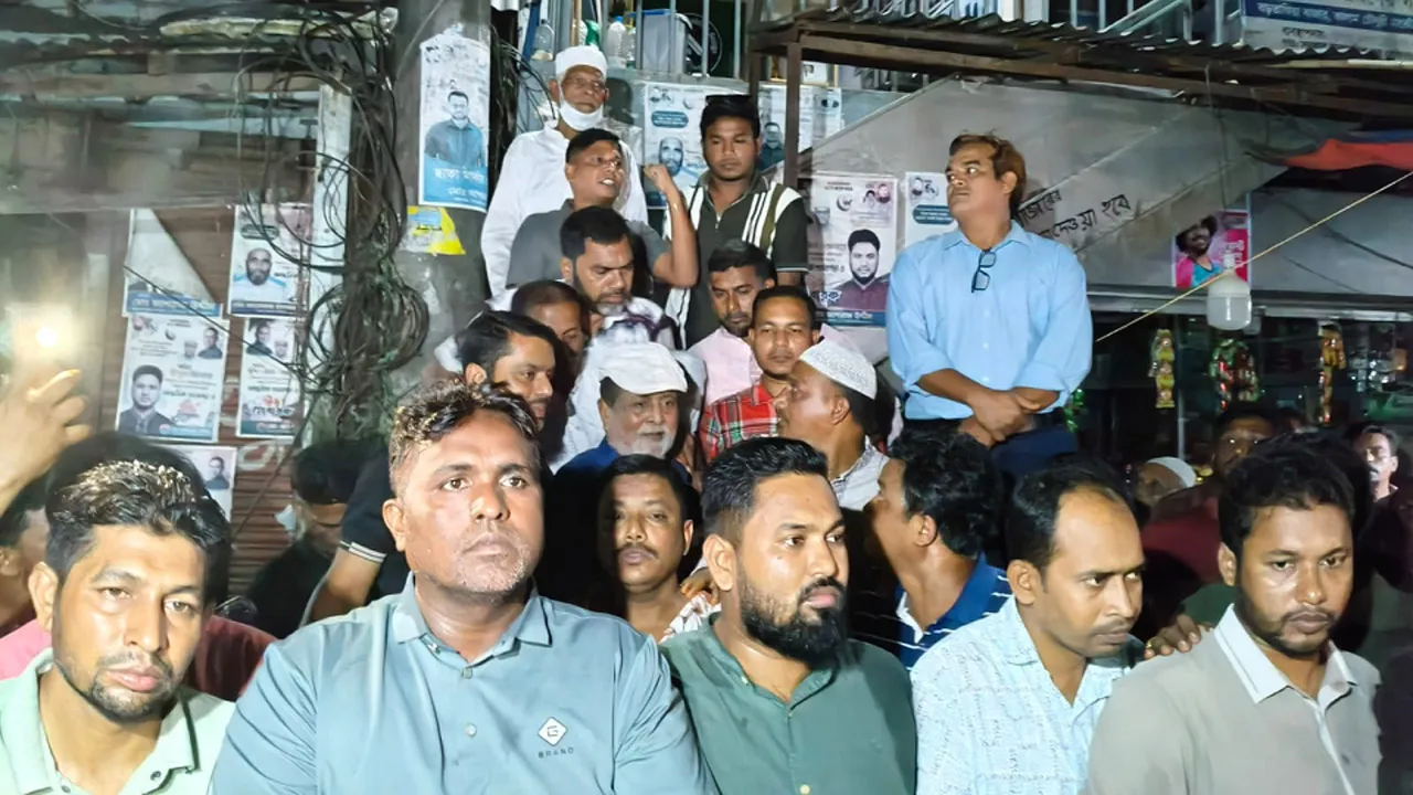 মিরসরাইয়ে যুবদল ও স্বেচ্ছাসেবক দলের আনন্দ মিছিল
