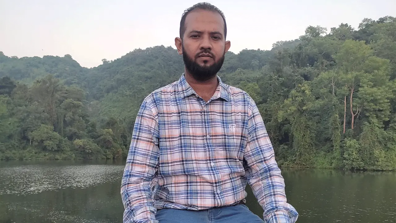 ৮ লাখ টাকার জন্য থমকে আছে পঙ্গু সাইদুলের জীবন