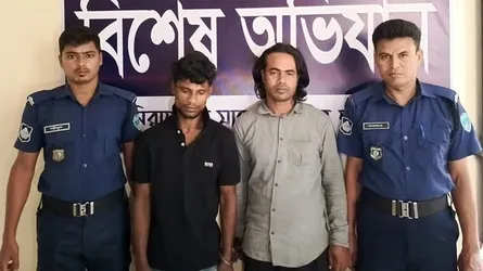 মিরসরাইয়ে ডাকাত-মাদককারবারিসহ গ্রেফতার ২