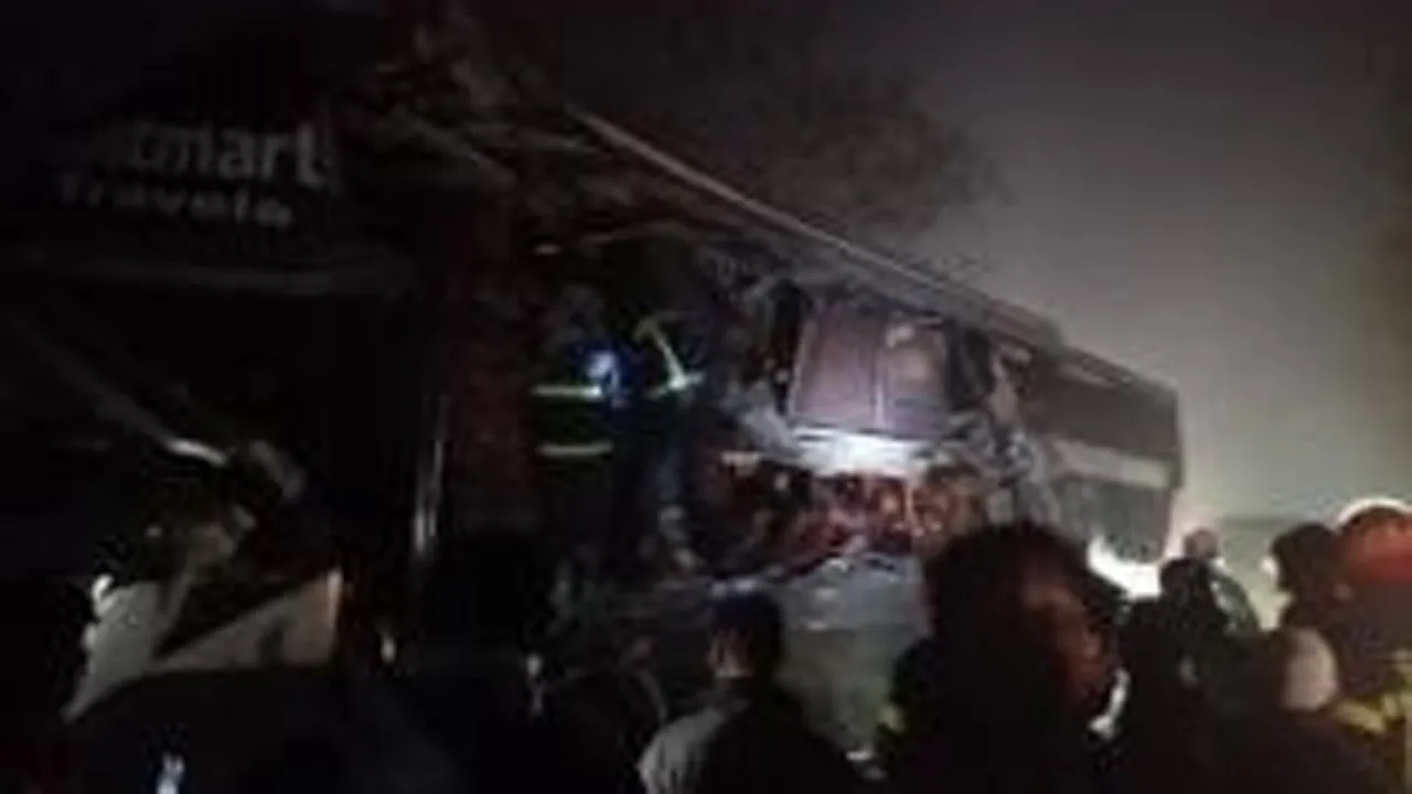 মিরসরাইয়ে নৌবাহিনীর সদস্যসহ নিহত ৩, আহত ১০
