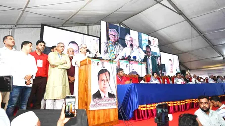 নির্বাচনকে ভিন্নখাতে নিতে গভীর ষড়যন্ত্রের চেষ্টা চলছে : মির্জা ফখরুল
