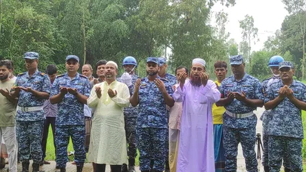 মাইলস্টোন ট্র্যাজেডিতে নিহত তানভীরের কবরে বিমান বাহিনীর শ্রদ্ধা