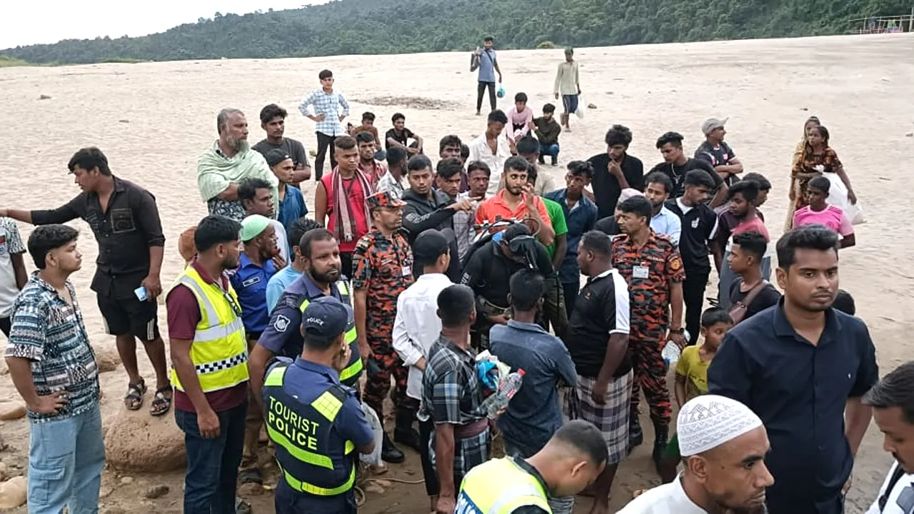 জাফলংয়ে স্রোতের টানে নিখোঁজ পর্যটক
