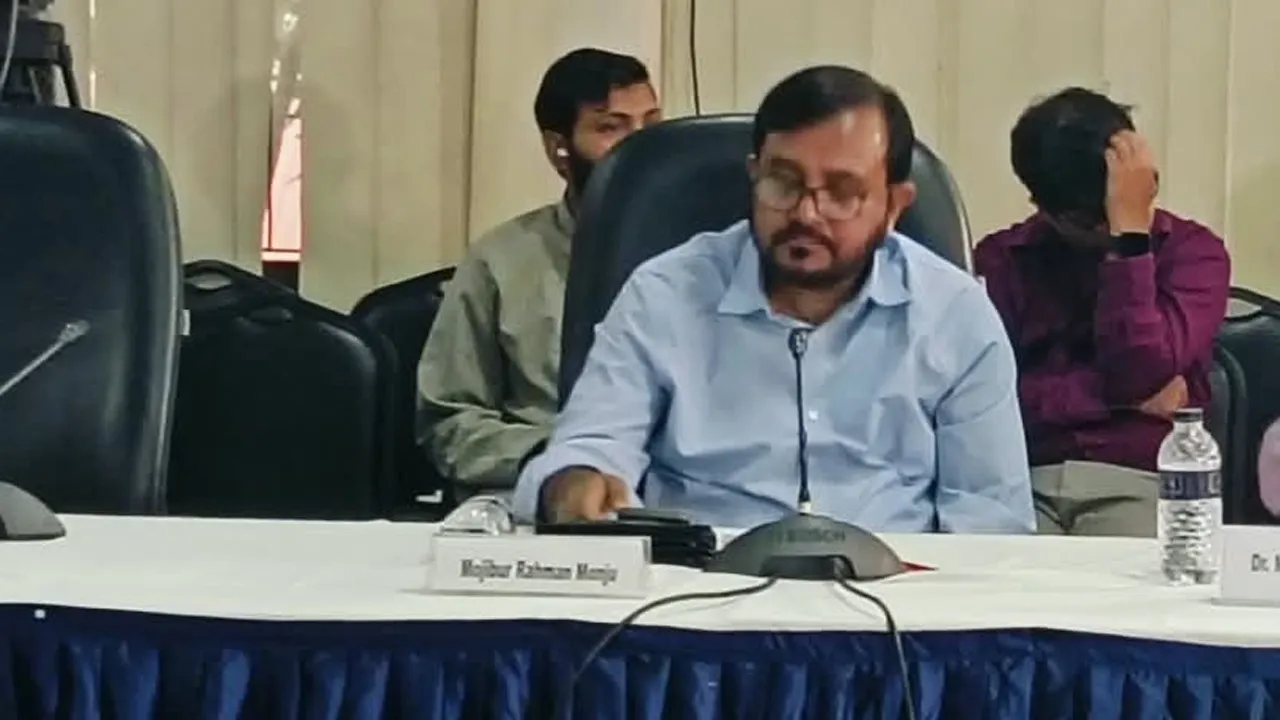 সরকার একচ্ছত্র ক্ষমতা নিশ্চিত করার চেষ্টা করছে