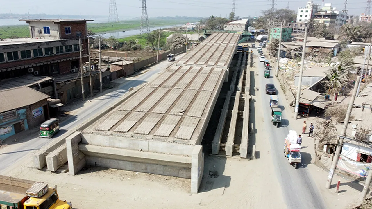 কিলোমিটারে ব্যয় ১৩০ কোটি টাকা : দিল্লি-মুম্বাইয়ের দ্বিগুণ