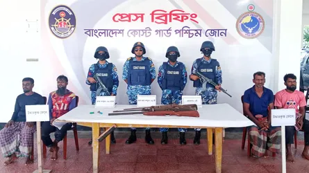 সুন্দরবনে ডাকাতের আস্তানা থেকে ৪ জেলেকে উদ্ধার