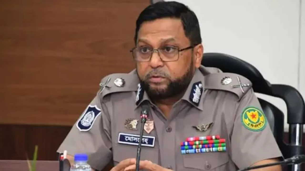 মানুষের নিরাপত্তা নিশ্চিতে পুলিশ দিন-রাত কাজ করছে : ডিএমপি কমিশনার