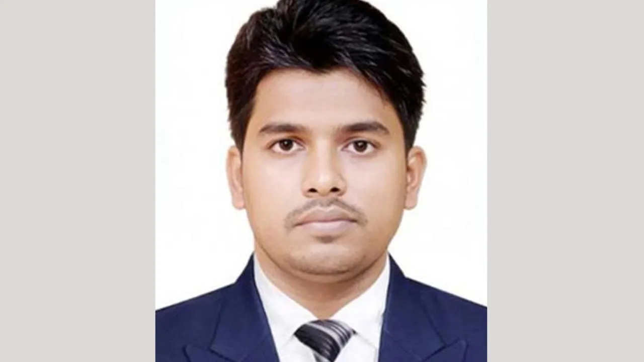 আসিফ মাহমুদের সাবেক এপিএস মোয়াজ্জেমের দেশত্যাগে নিষেধাজ্ঞা