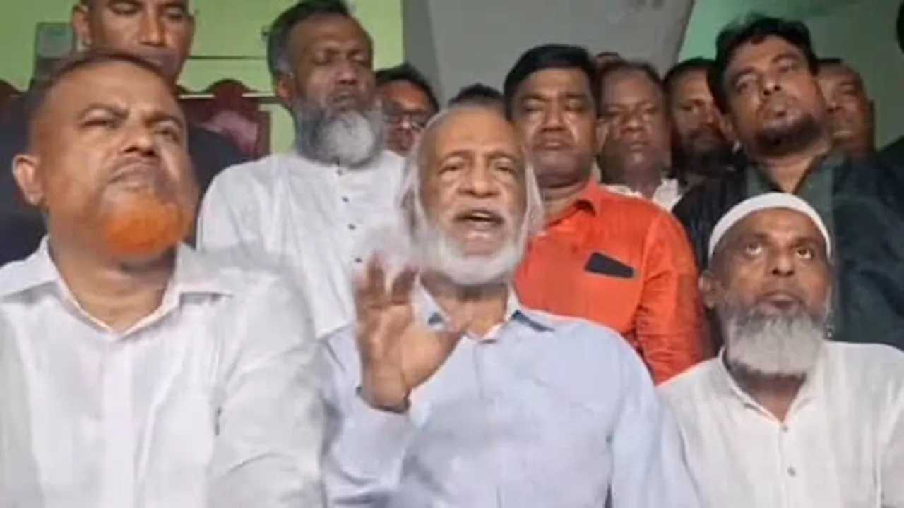 অন্তর্বর্তী সরকার অত্যাবশ্যকীয় কাজ না করে বাহুল্য কাজে জড়িয়ে পড়েছে