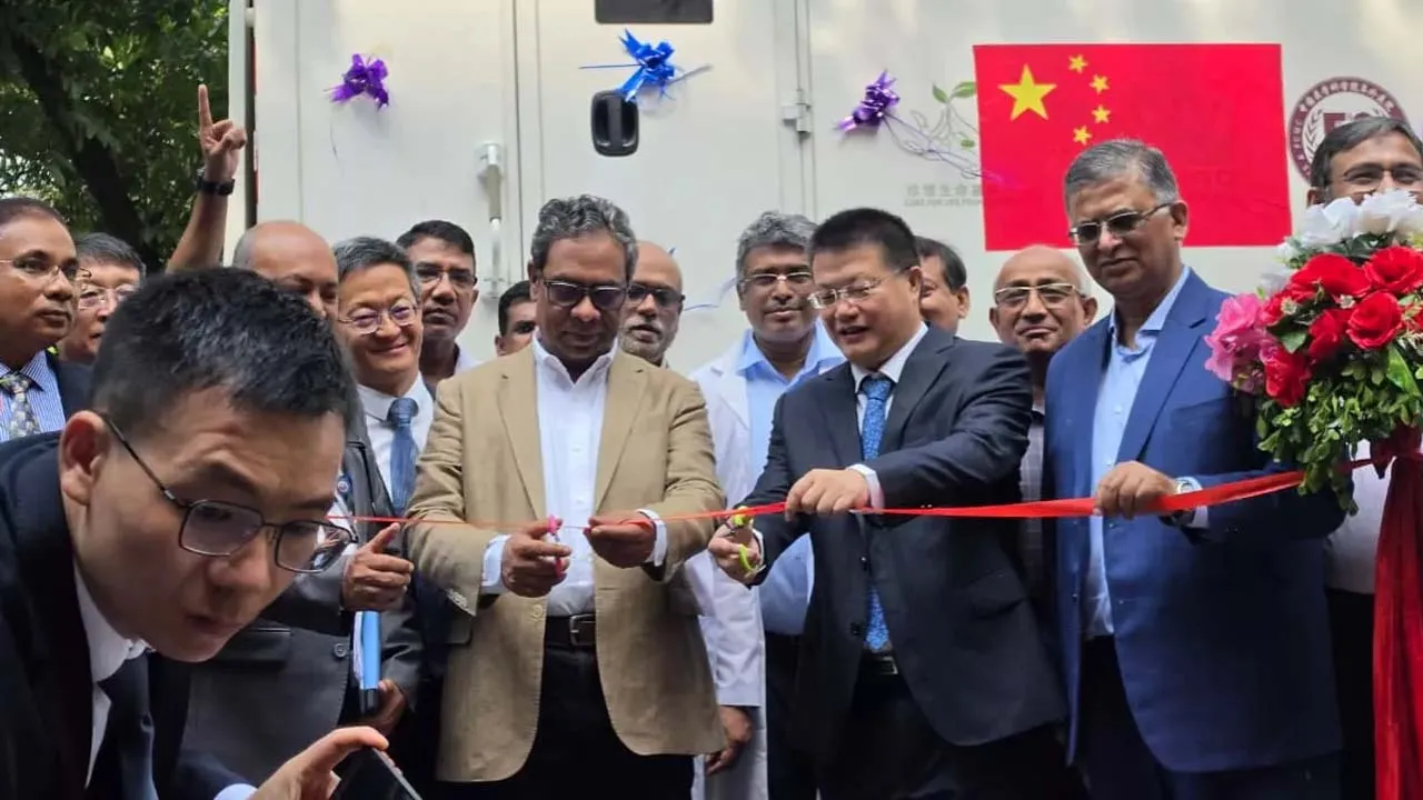 মোবাইল ইউনিটে গ্রামেই হবে হৃদরোগের জটিল চিকিৎসা : স্বাস্থ্য প্রতিমন্ত্রী