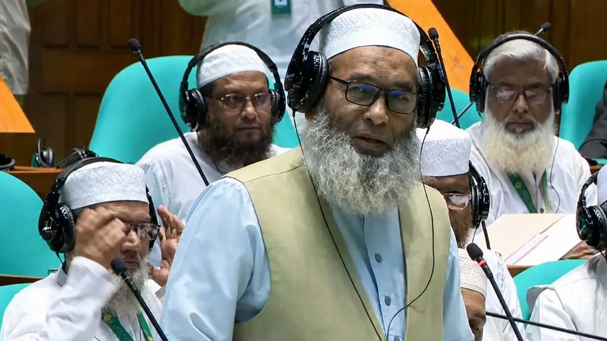 সরকারদলীয় সদস্যদের ভয়ে কর্মকর্তারা কিছু বলতে চান না