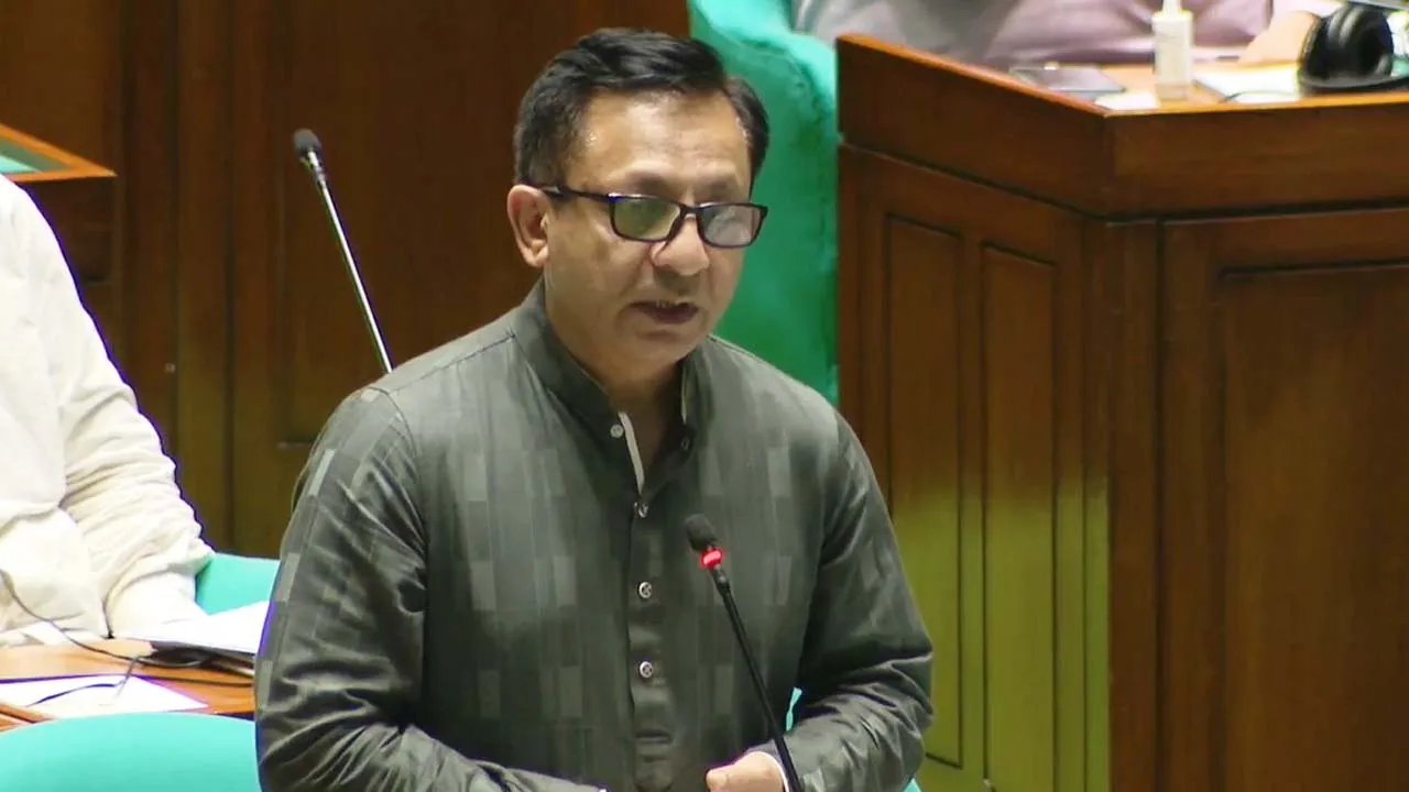 চামড়া খাত থেকে ১০ বিলিয়ন ডলারের বেশি আয়ের লক্ষ্য সরকারের