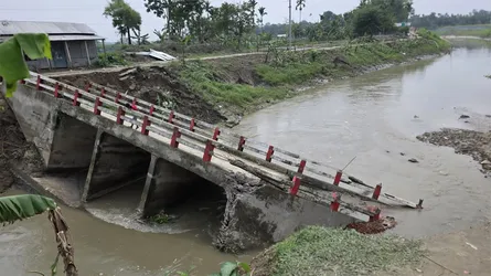 টানা বৃষ্টিতে মুক্তাগাছায় সেতু ধসে যোগাযোগ বন্ধ