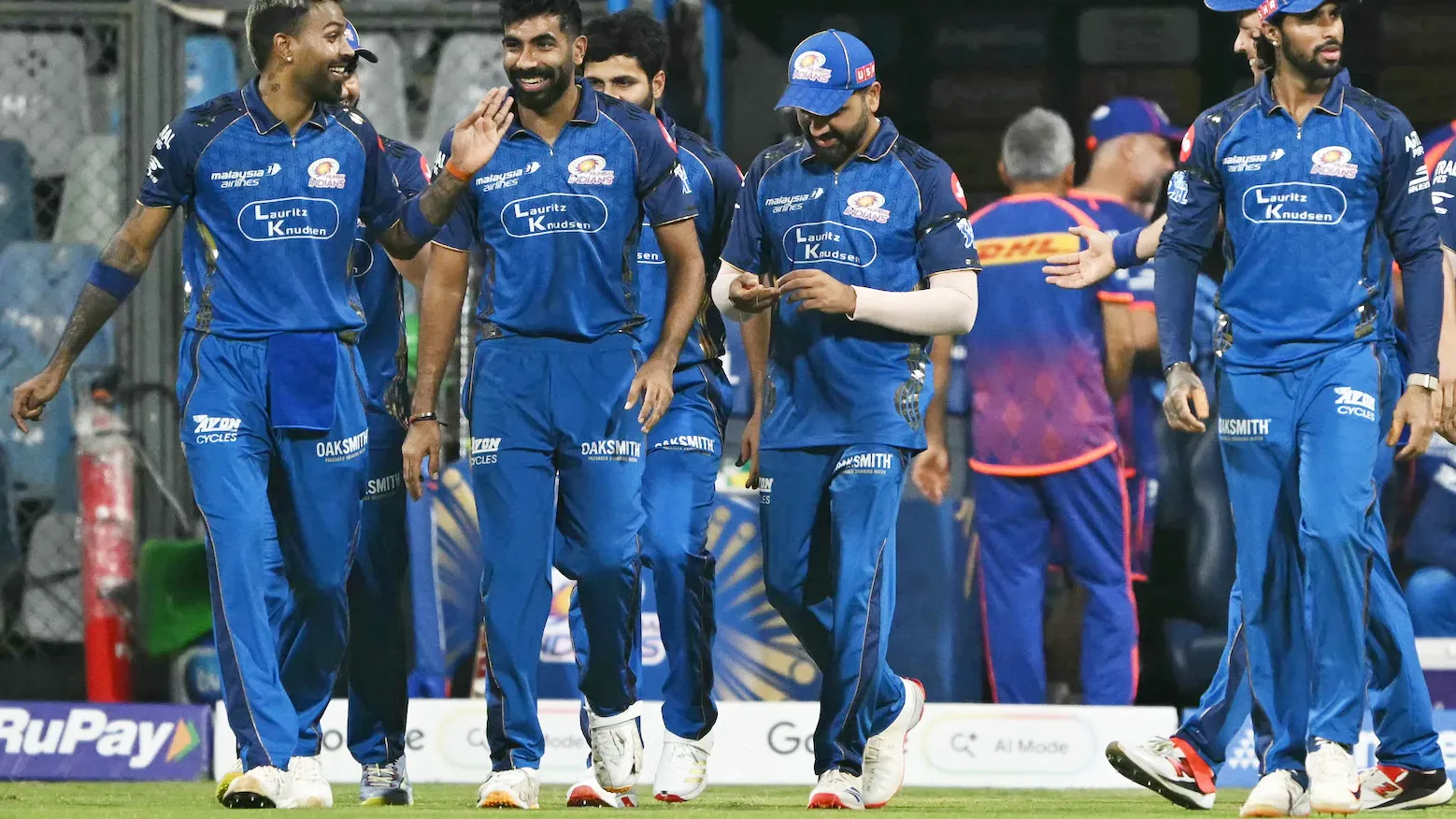আইপিএলের আগে রাজস্থান রয়্যালস থেকে চমকপ্রদ ‘সাইনিং’ মুম্বাই ইন্ডিয়ান্সের