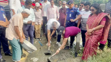 মুন্সীগঞ্জে খাল পুনঃখনন কাজের উদ্বোধন করলেন পানিসম্পদ মন্ত্রী