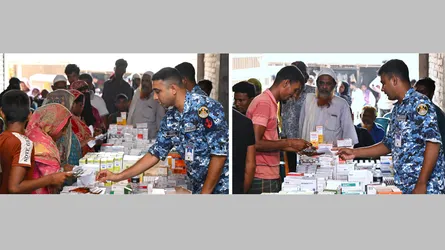 লৌহজংয়ে কোস্ট গার্ডের বিনামূল্যে চিকিৎসা সেবা ও ওষুধ বিতরণ