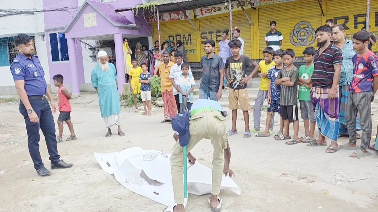 সিরাজদিখানে পুকুর থেকে অজ্ঞাত পরিচয় ব্যক্তির লাশ উদ্ধার