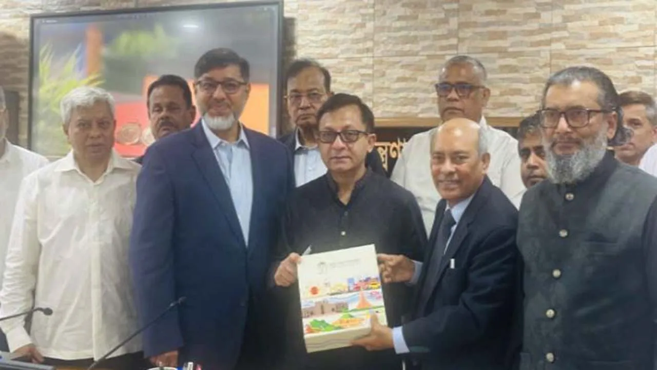 দক্ষ মানবসম্পদ উন্নয়নে সরকার প্রয়োজনীয় সহযোগিতা দিতে প্রস্তুত : বাণিজ্যমন্ত্রী