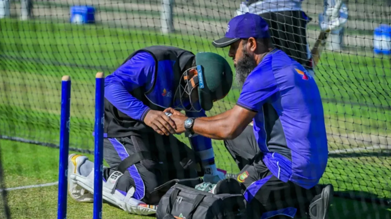 দ্বিতীয় টেস্টের আগে বাংলাদেশ শিবিরে চোটের ধাক্কা