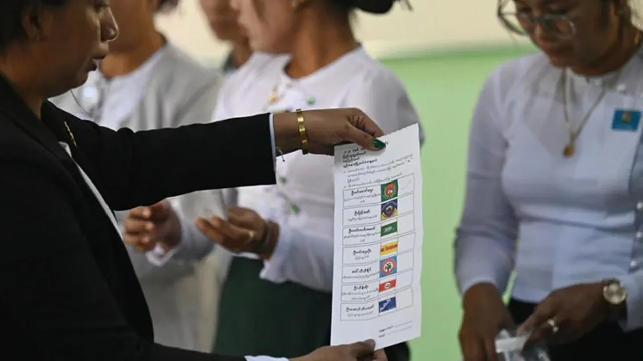 মিয়ানমারে জান্তা পরিচালিত নির্বাচনে বিজয়ের দাবি সেনা-সমর্থিত দলের