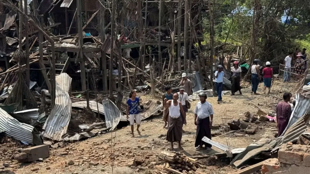 থাইল্যান্ডে পালিয়ে গেছে আরো ৪ শতাধিক মিয়ানমারবাসী