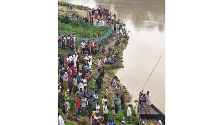 ময়মনসিংহে কংস নদের স্রোতে ভেসে নিখোঁজ পাউবোর কর্মী
