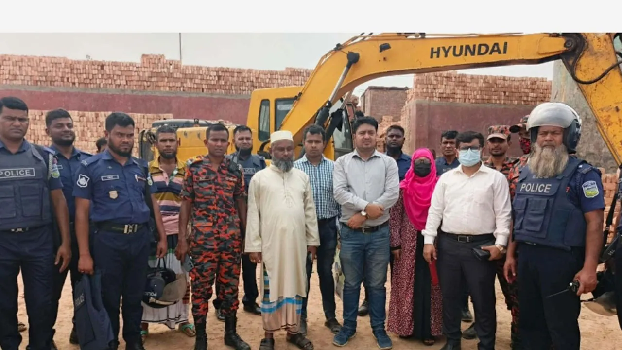 গফরগাঁওয়ে ইটভাটায় ভ্রাম্যমাণ আদালতের অভিযান, ৫ লাখ টাকা জরিমানা