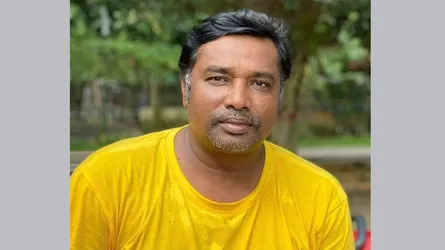 গ্রেফতার এড়াতে বাসার বেলকনি থেকে লাফিয়ে পড়ে আ’লীগ নেতার মৃত্যু