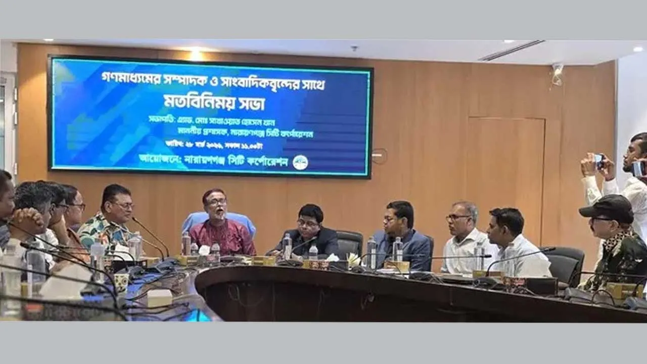 যানজট ও ফুটপাতের অব্যবস্থাপনা ভোগান্তি তৈরি করছে : নাসিক প্রশাসক