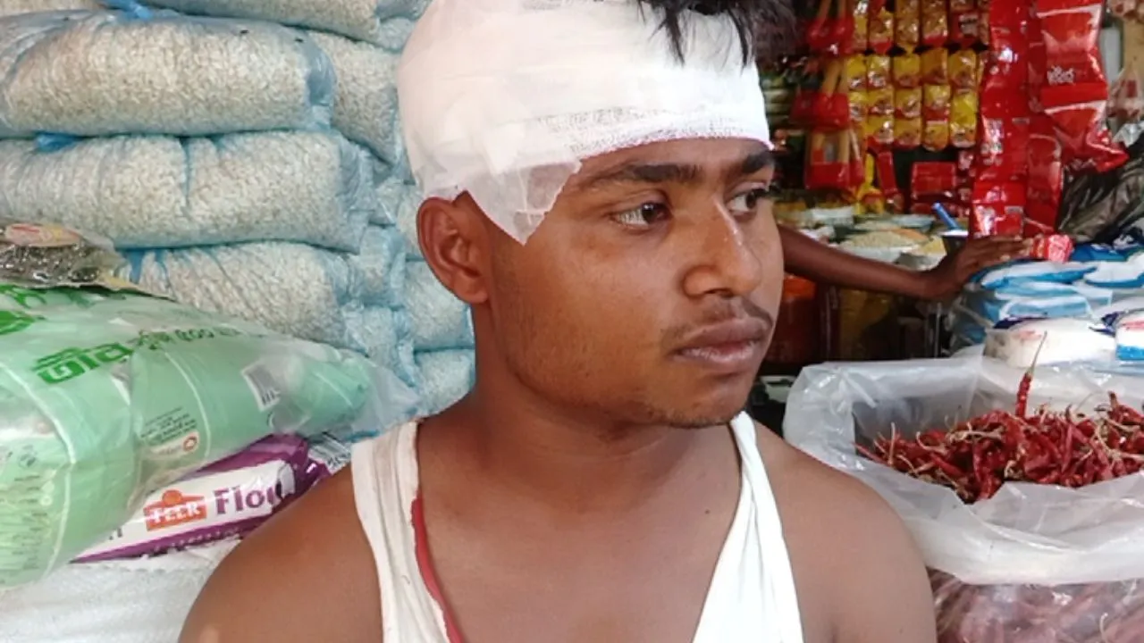 চাঁদা না দেয়ায় কোটবাজারের ব্যবসায়ীর ওপর হামলা