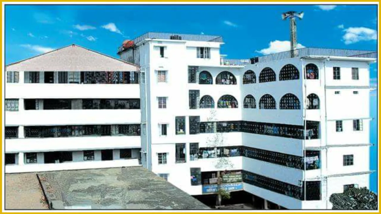 ভবনে ফাটল, ঐতিহ্যবাহী মালিবাগ মাদরাসা বন্ধ ঘোষণা