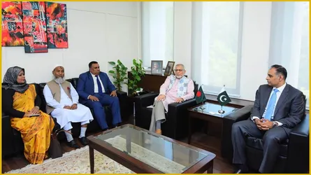 দ্বিপক্ষীয় সম্পর্ক জোরদারে পাকিস্তান সফরে প্রধান উপদেষ্টার বিশেষ সহকারী