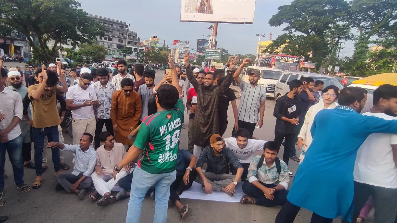 সিলেটে এনসিপির ব্লকেড, সিলেট-ঢাকা মহাসড়ক অবরোধ