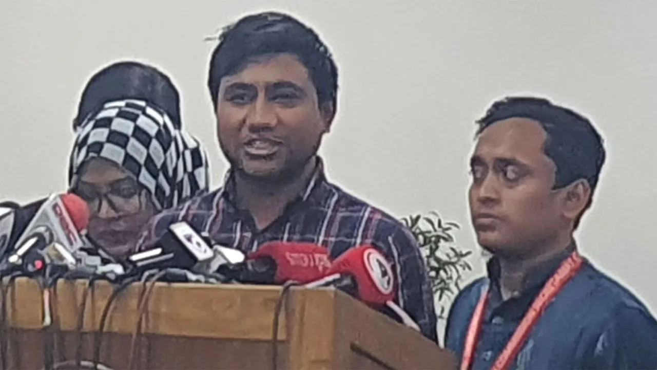 সিইসির কাছে এনসিপির উদ্বেগ : প্রশাসনে ‘দলীয় প্রভাব’ ও ইসির আশ্বাসে নেই আস্থা