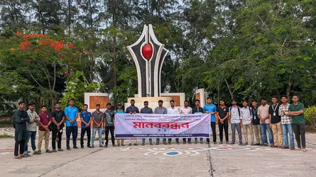 ঢাবিতে সাংবাদিকদের ওপর ছাত্রদলের হামলার প্রতিবাদে নোবিপ্রবিতে মানববন্ধন