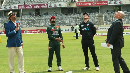 অঘোষিত ফাইনালে ২ পরিবর্তন নিয়ে মাঠে নেমেছে বাংলাদেশ