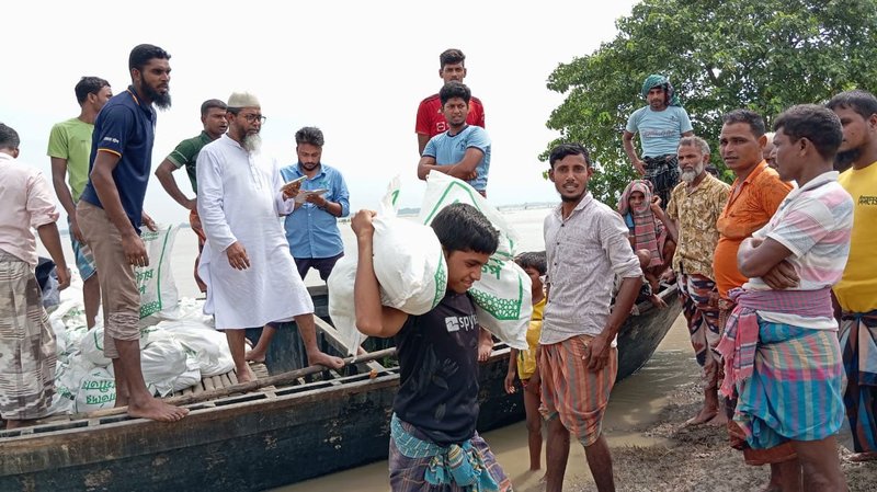 Nabil-Group's-food-assistance01