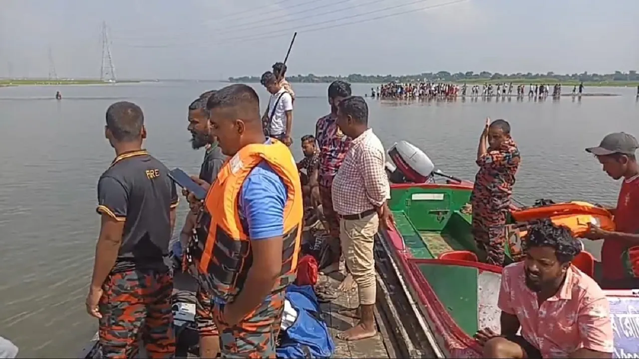 নবীনগরে কচুরিপানা পরিষ্কার করতে গিয়ে কৃষক নিখোঁজ