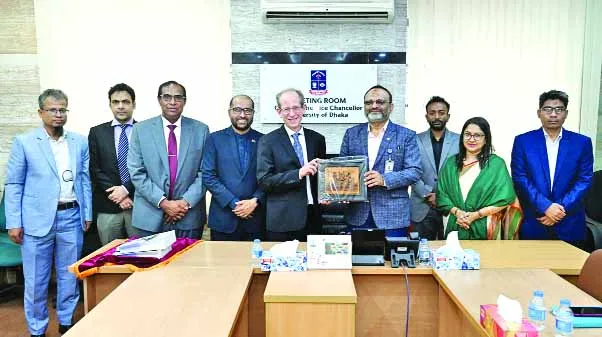 ঢাবি ভিসির সাথে কানাডার রেজিনা বিশ্ববিদ্যালয়ের ভিসির সাাৎ