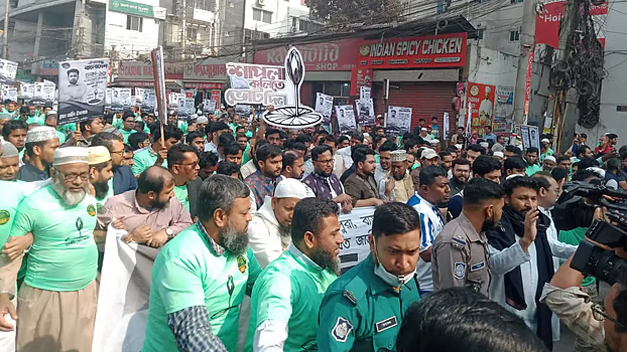 জনসমর্থন দেখে একটি পক্ষ বিভ্রান্তিমূলক বক্তব্য দিচ্ছে : নাহিদ