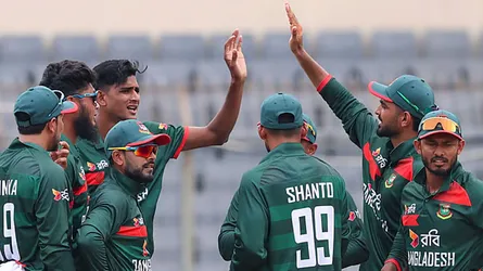 নাহিদ ঝড়ে দুই শ’র আগেই গুটিয়ে গেল নিউজিল্যান্ড