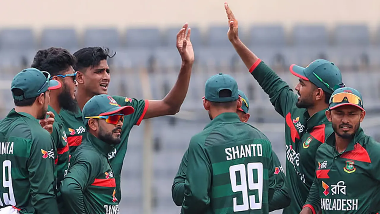 নাহিদ ঝড়ে দুই শ’র আগেই গুটিয়ে গেল নিউজিল্যান্ড