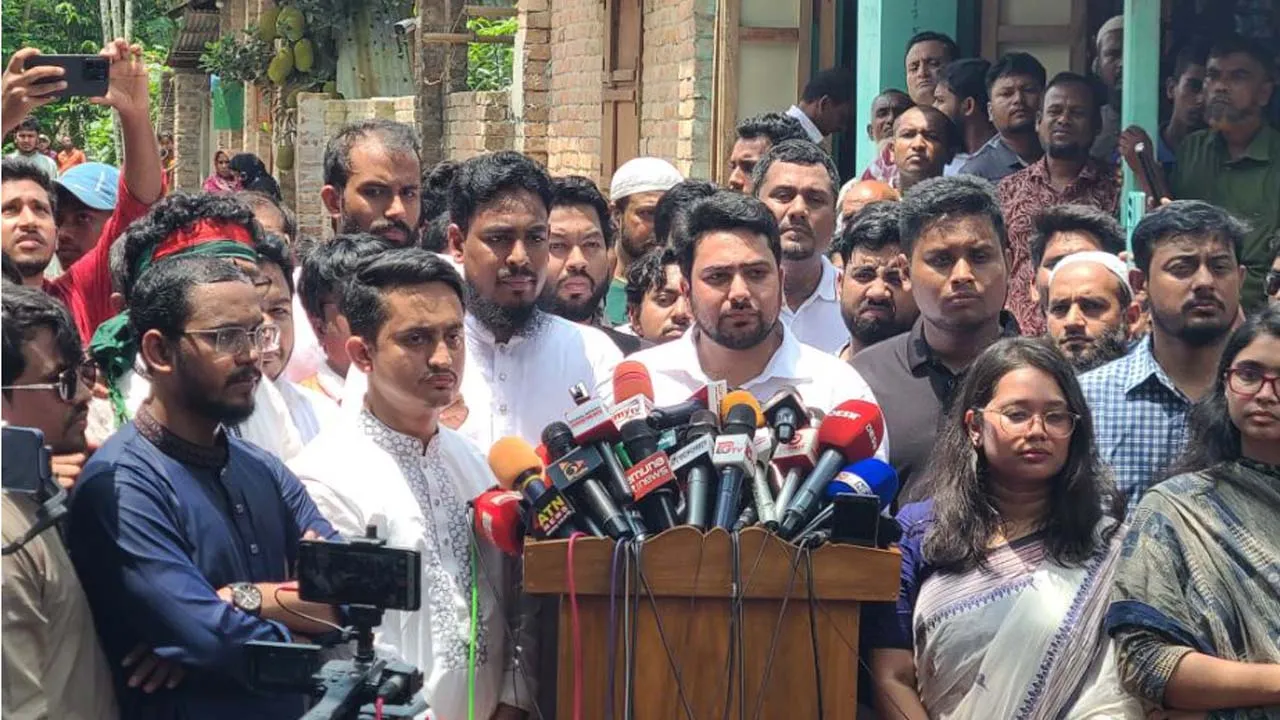 জুলাই বিপ্লব ছিল নতুন বাংলাদেশ বিনির্মাণের জন্য : নাহিদ ইসলাম
