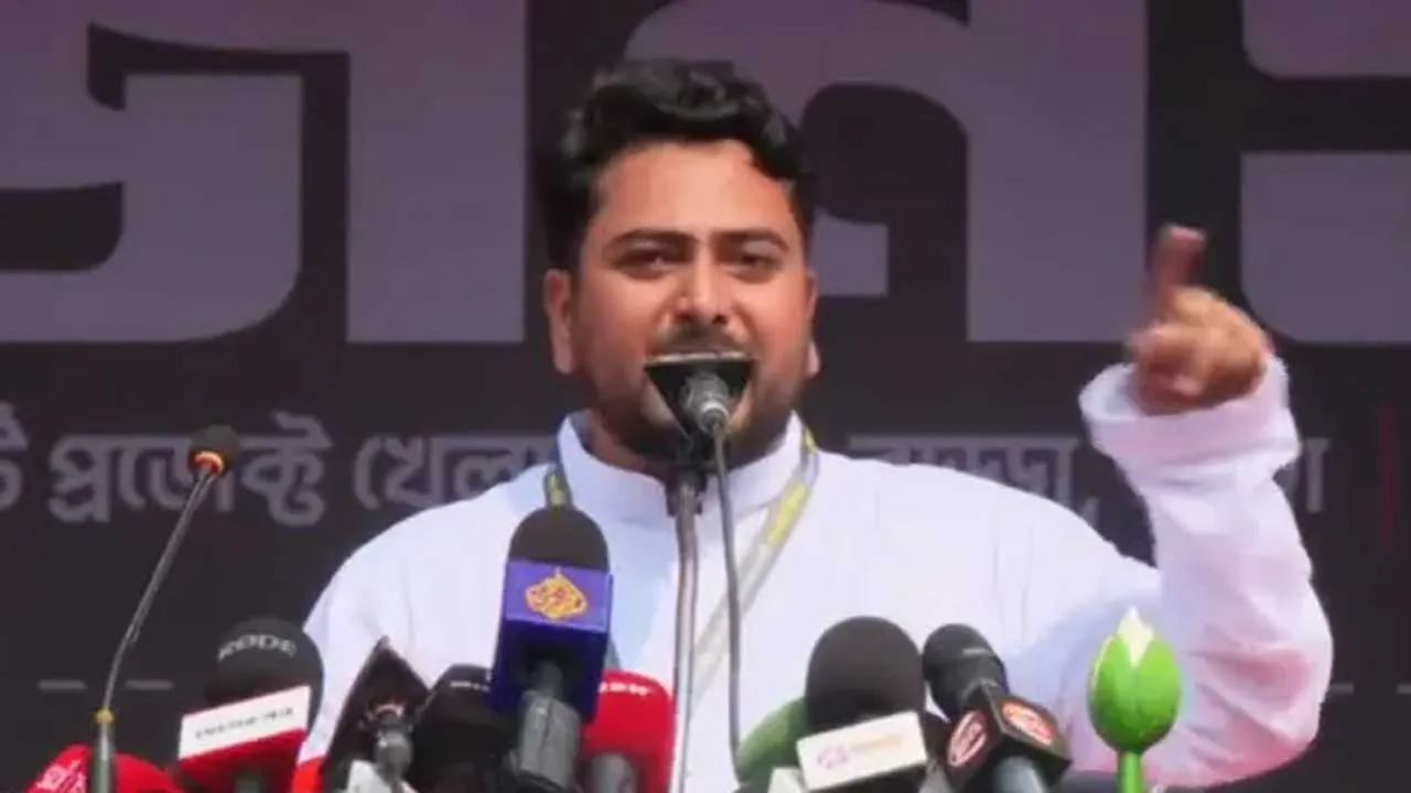 সন্ধ্যার মধ্যে সিদ্ধান্ত বাতিল না করলে ইসি ঘেরাও : নাহিদের হুশিয়ারি