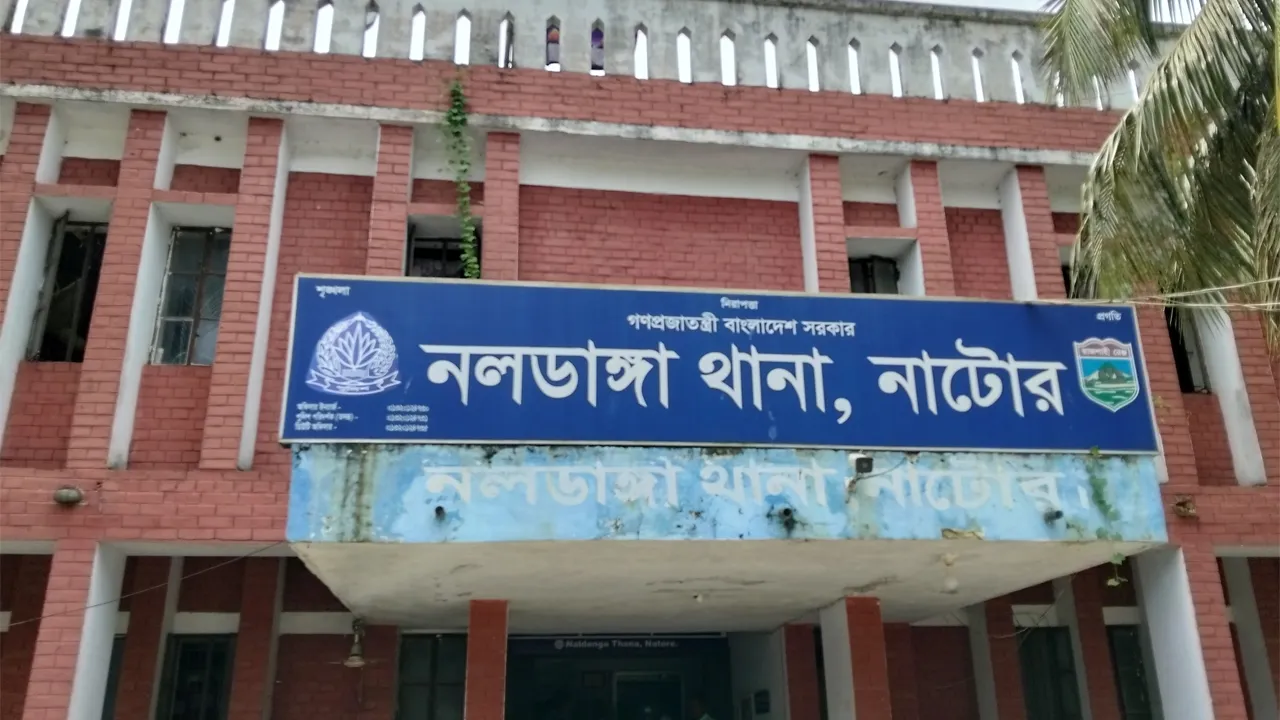 নলডাঙ্গায় কাভার্ডভ্যানের ধাক্কায় ভ্যানচালক নিহত