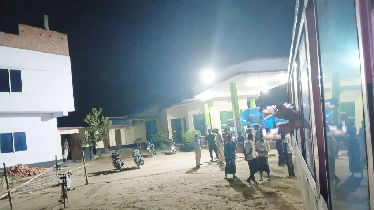 মহাদেবপুরে বন্ধ পাম্পে মিলল ৩৯০০ লিটার ডিজেল