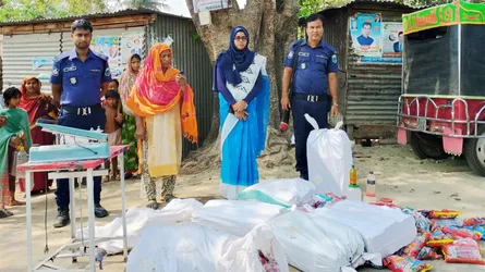 রাণীনগরে অর্ধলাখ টাকার নকল জুস ও পণ্য ধ্বংস